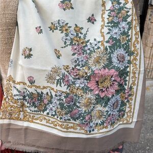 Vintage Floral Print Scarf with Pink and Green Accents